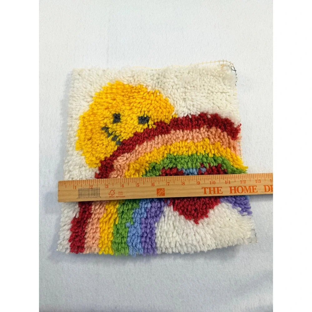 Retro Rainbow Smiling Sun Latch Hook Wall Art 12